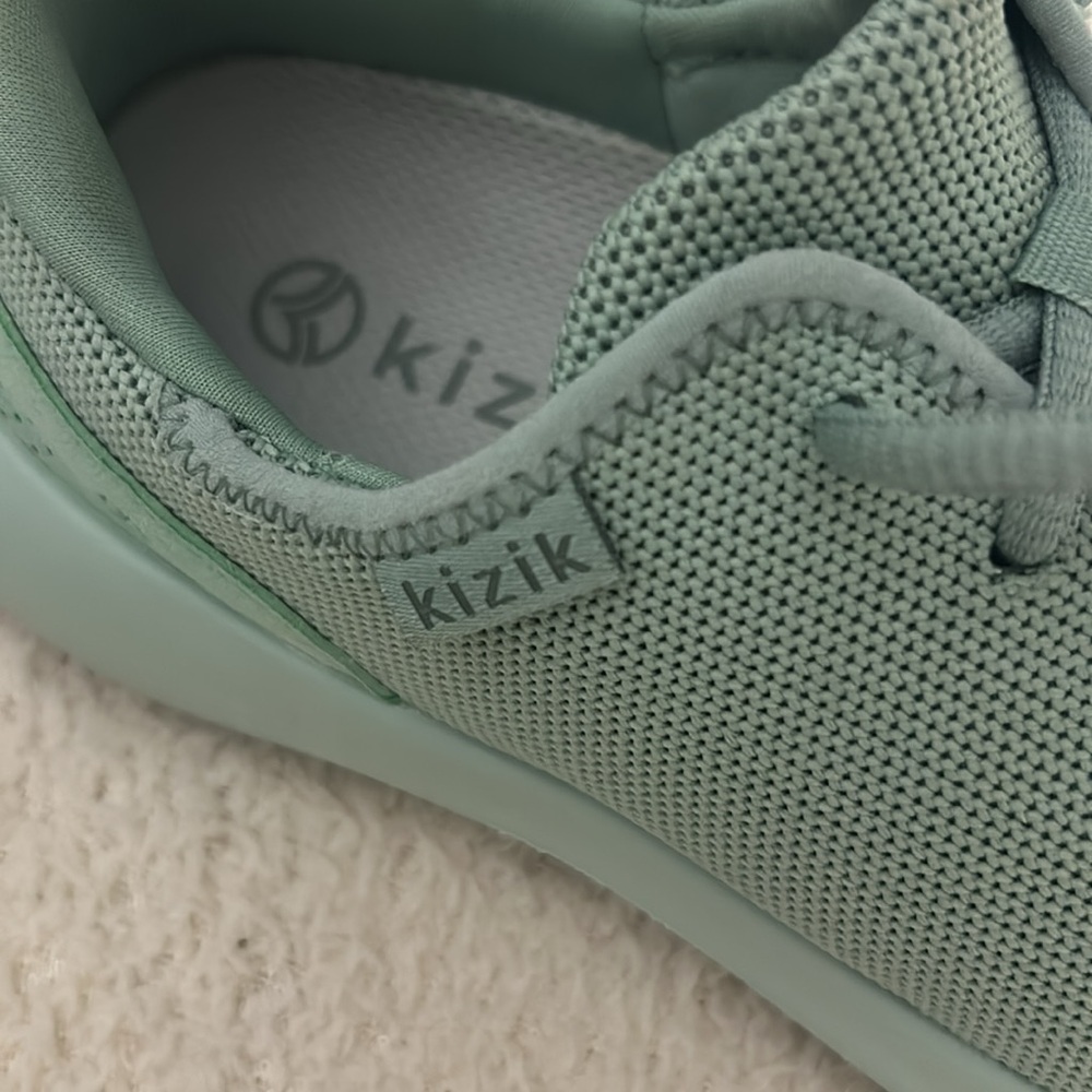 Kizik Madrid Eco Knit Sage Sneakers Size M 6 W 7.5 - Picture 13 of 13